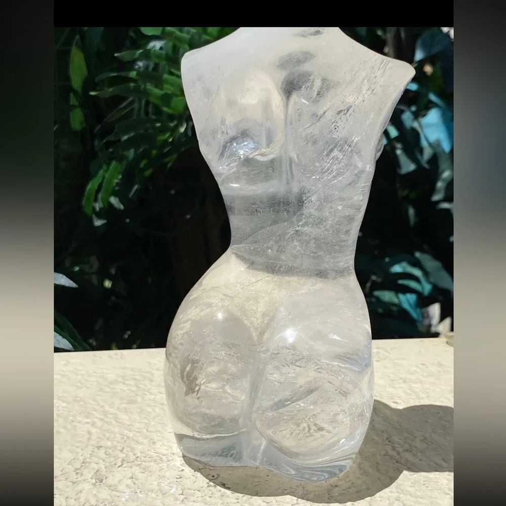 3LB Quartz Goddess - Picture 2 of 11
